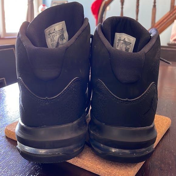 Jordans. Like new/mint condition. Black suede. - Picture 8 of 8